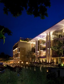 Bersantai di Anantara Seminyak Resort & Spa